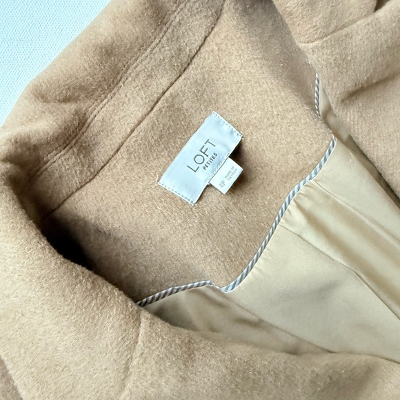 LOFT Classic Camel Blazer - Picture 4 of 8